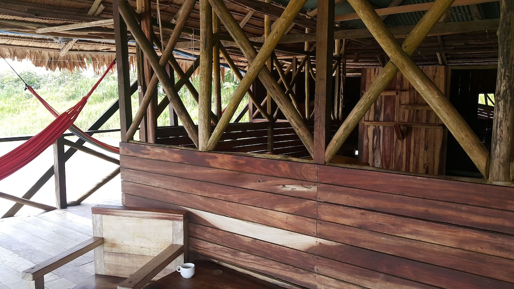 Kurupira Cabin Floating