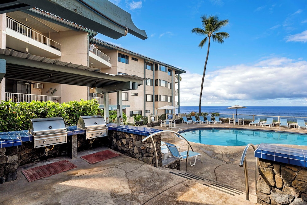 Easy Walk to Town Ocean Front AC & Wifi - Vrkcv