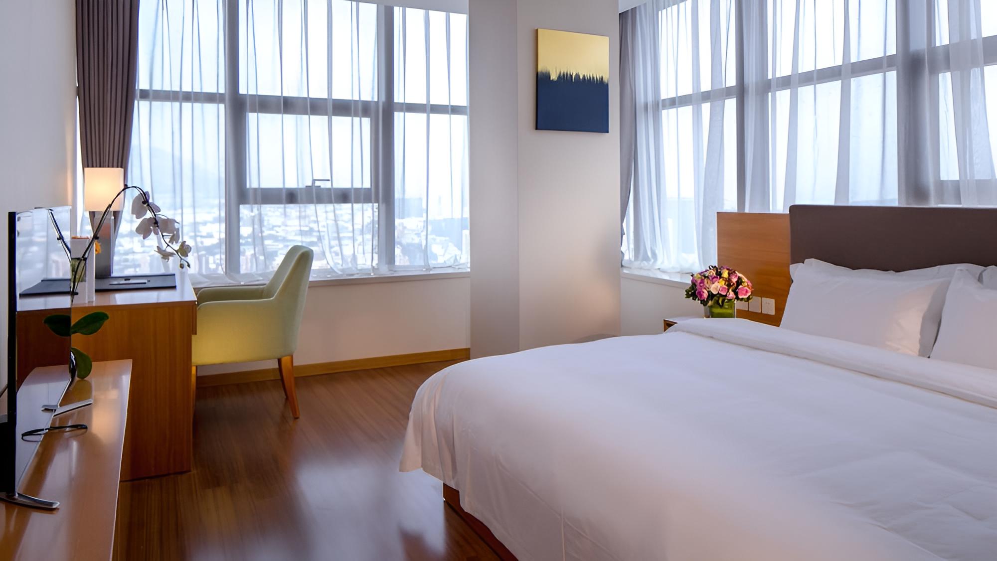 Oak Chateau Dalian