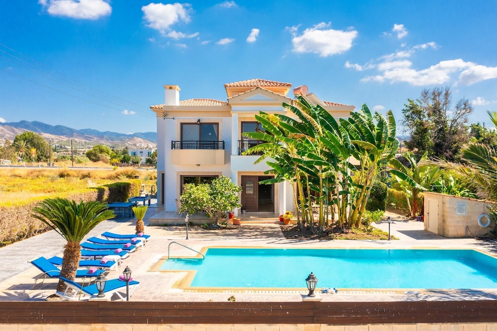 Villa Dora in Argaka view 3