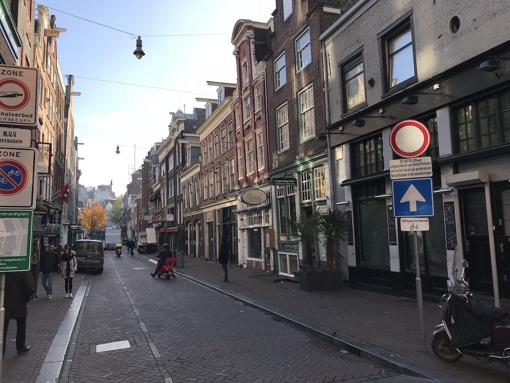 Amsterdam4holiday