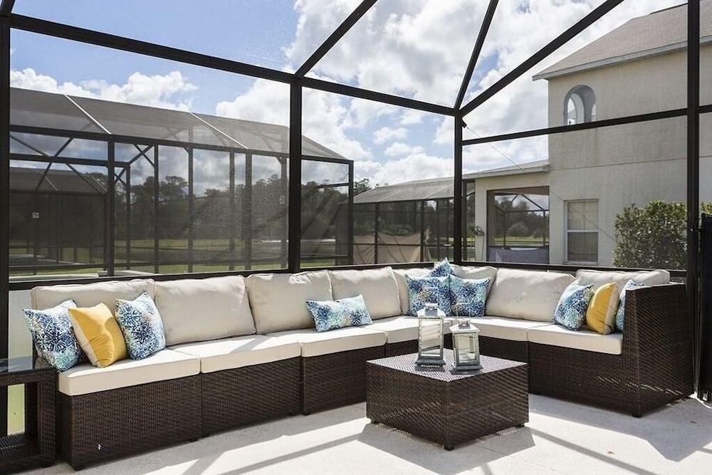 Ref 18 Stunning 4 Bed Villa With own South Facing Pool - Image 1