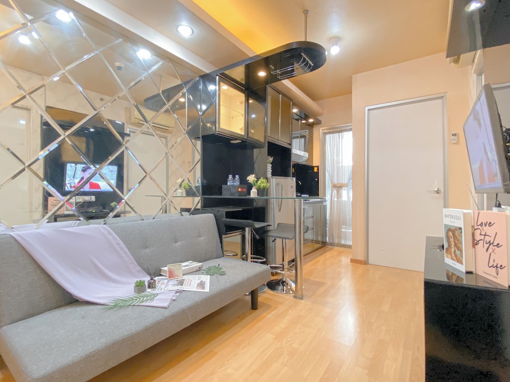 2Br Near Baywalk Mall Apartment At Green Bay Pluit