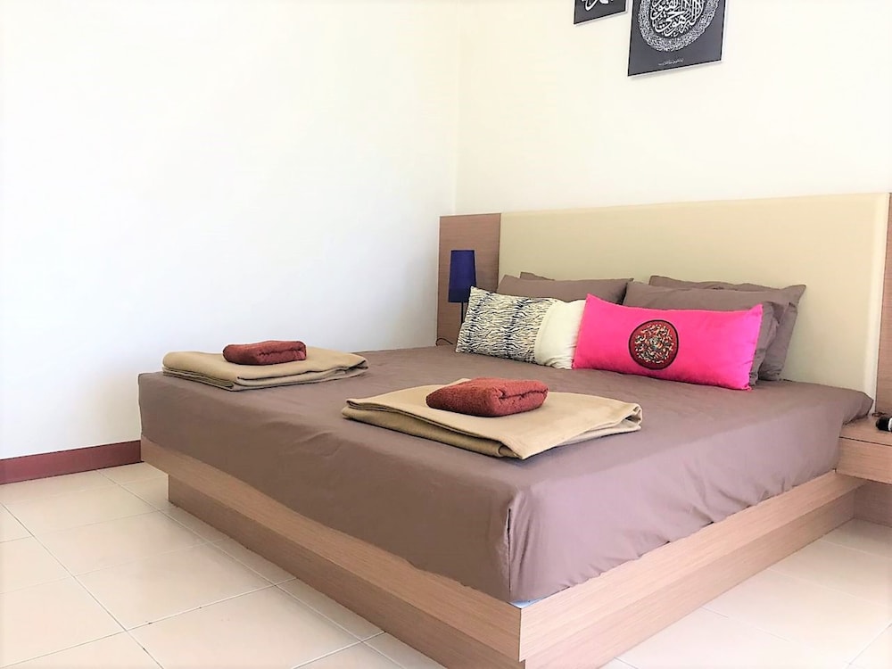 OYO 90476 Casa Azlinda Muslim Homestay I