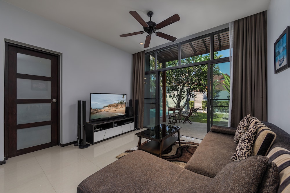 Onyx Villas by TropicLook