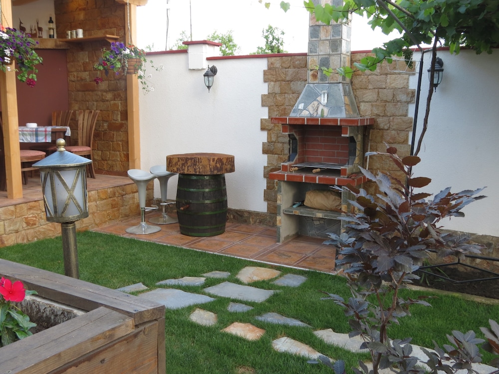 Aurora Guest House