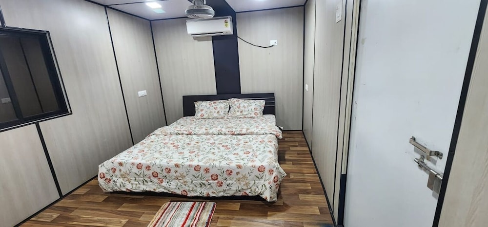 Aviator Resort