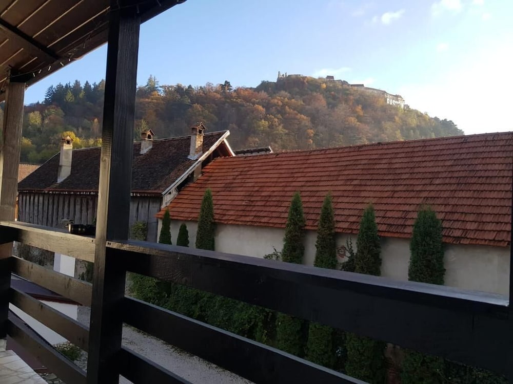 Pensiunea Bergwald Rasnov by BuySellRent