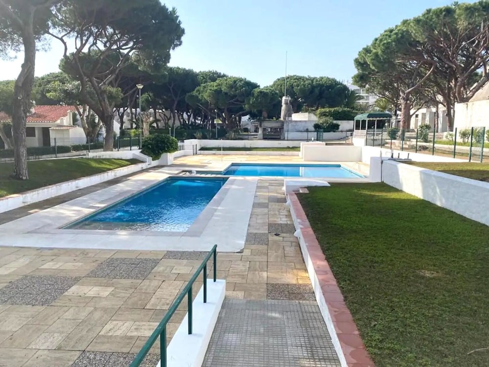 BnB Homes Fal sia Beach Cozy Apartment With Pool