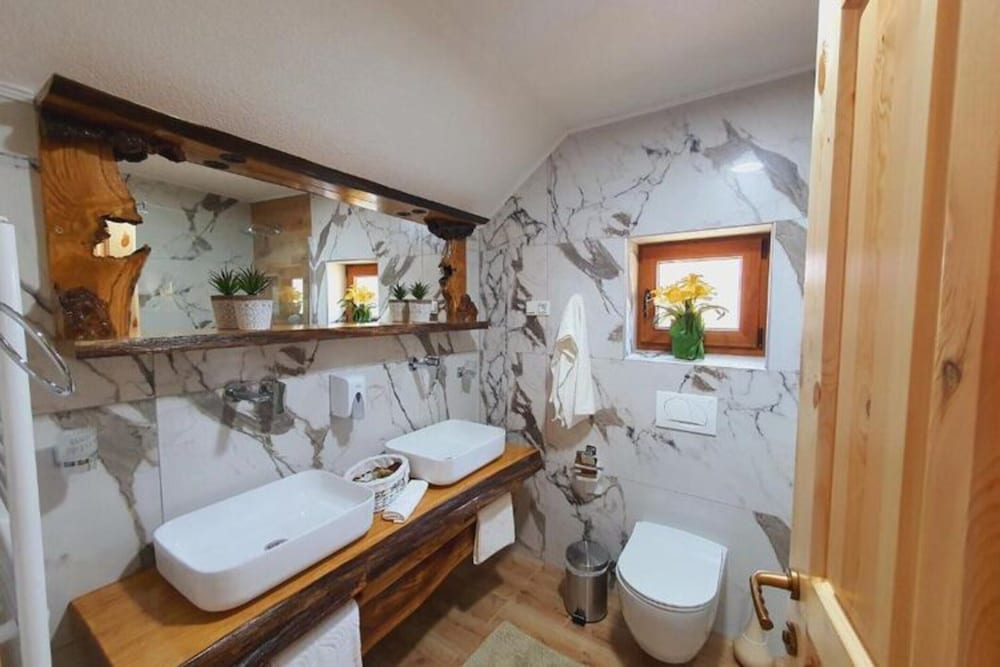 Green Valley Guesthouse in Jezerce
