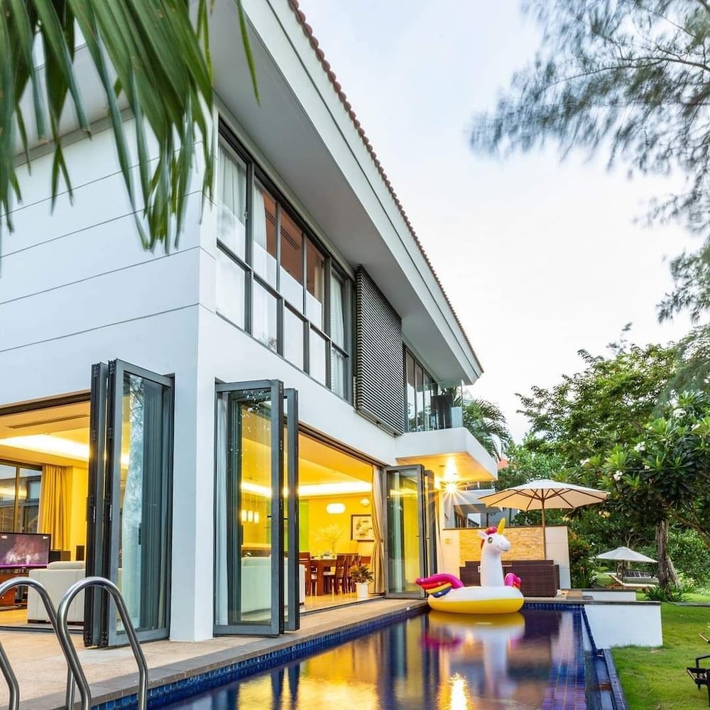 Ocean Villas Beach Resort