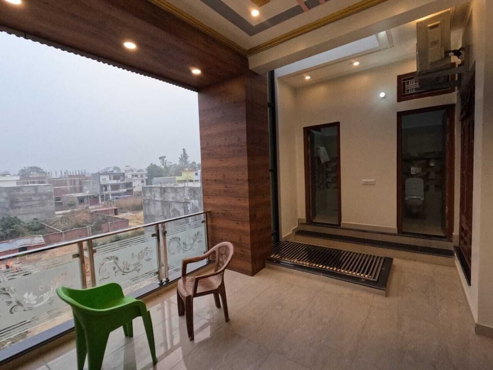 Hare Rama Palace
