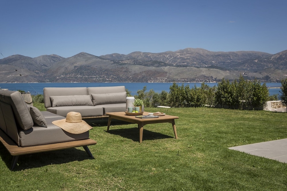 Alekos Beach Houses - Elia Villas view 5