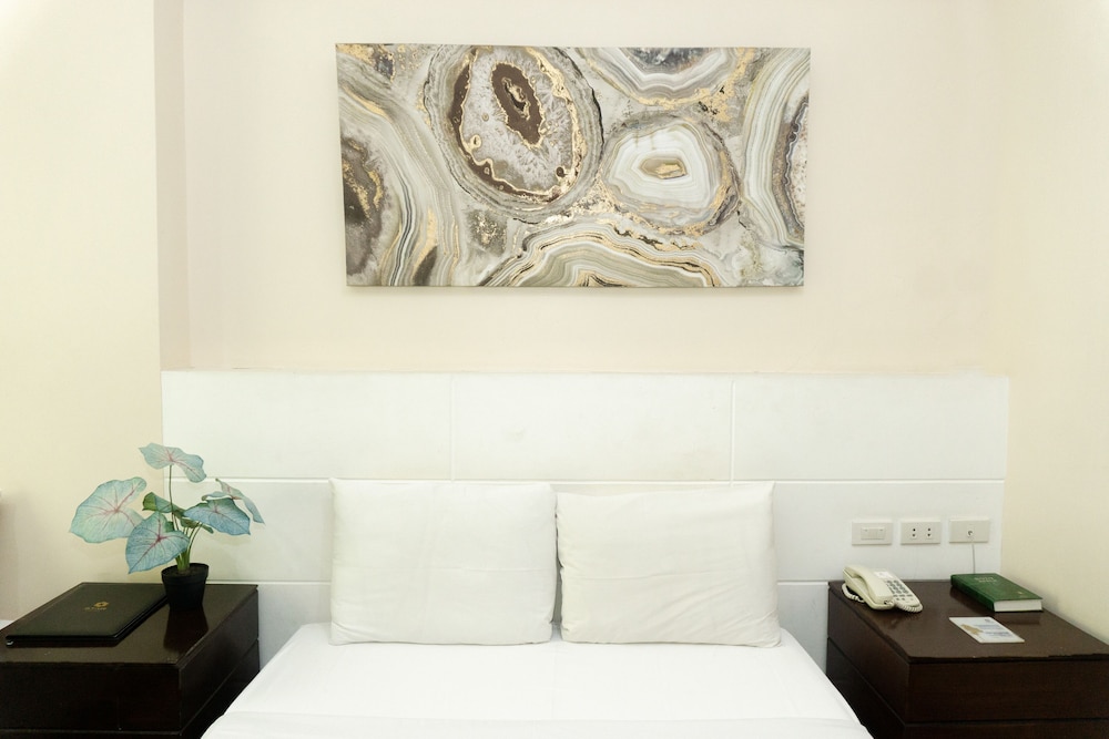 Star Hotel
