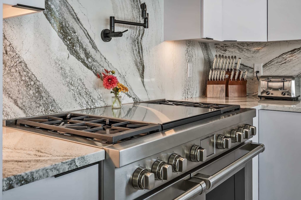 Brand New Home Ocean Views Wolf Appliances