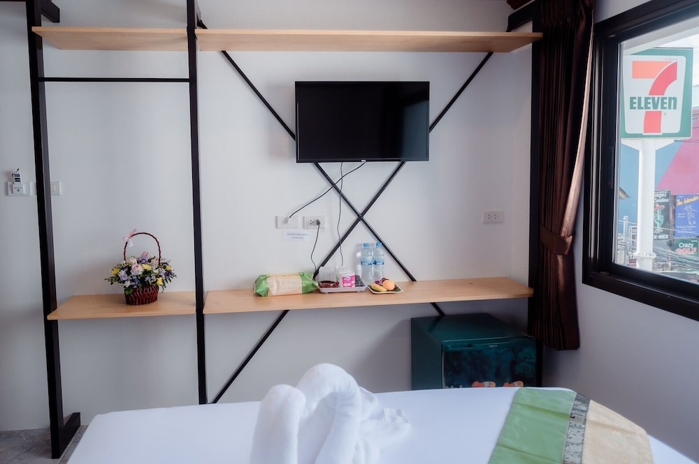 Coconut Grove Hotel Samui - Hostel