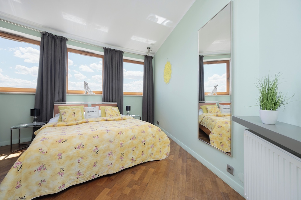 Apartment for 6 in Ochota by Renters view 5