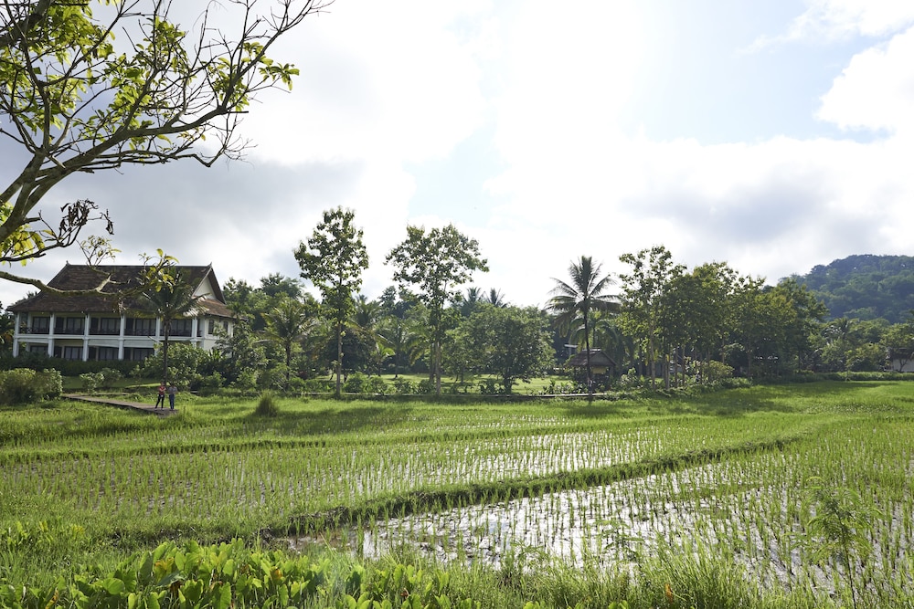 Santi Resort & Spa