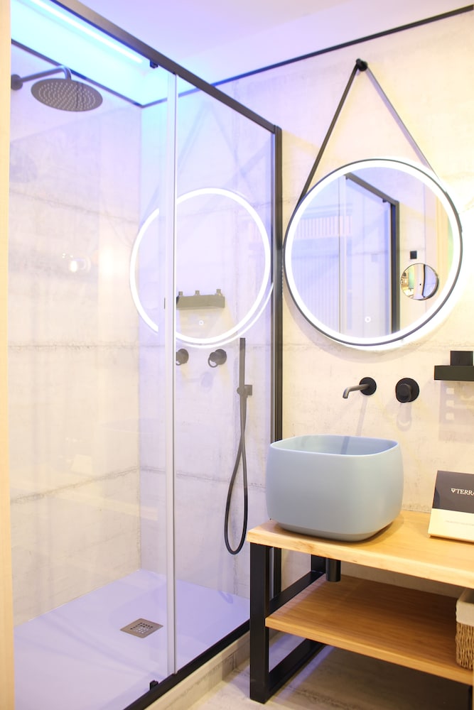 Roby's boutique rooms
