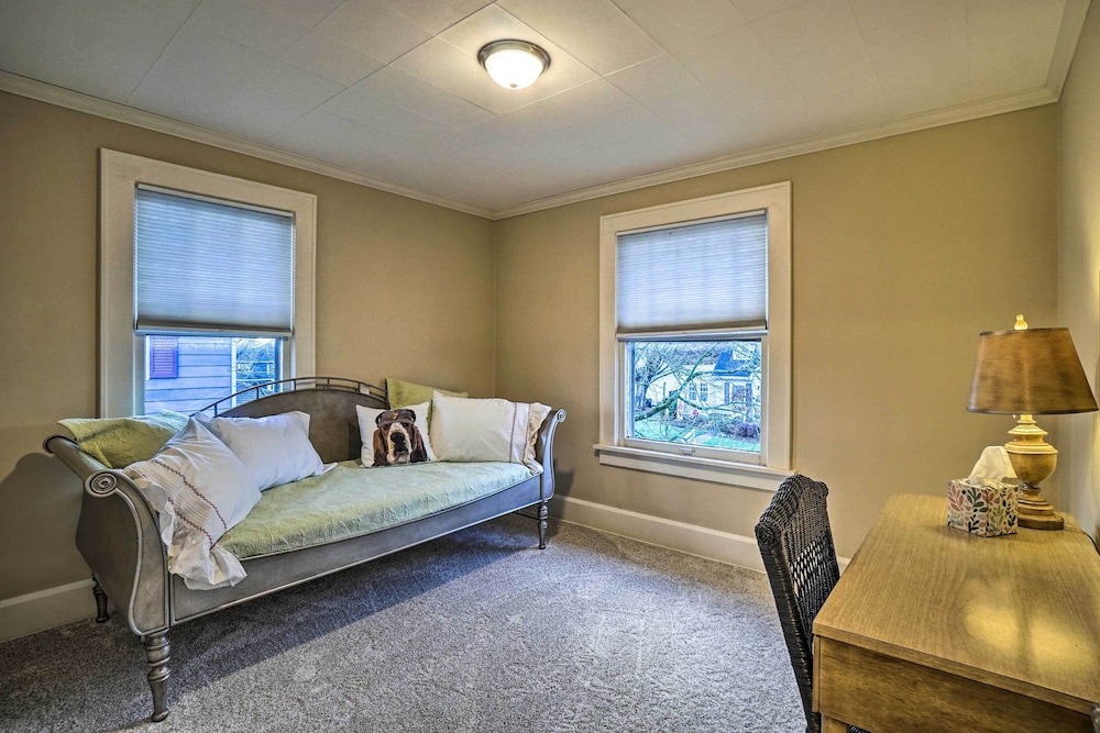 Charming & Family-friendly Zanesville Home! view 4