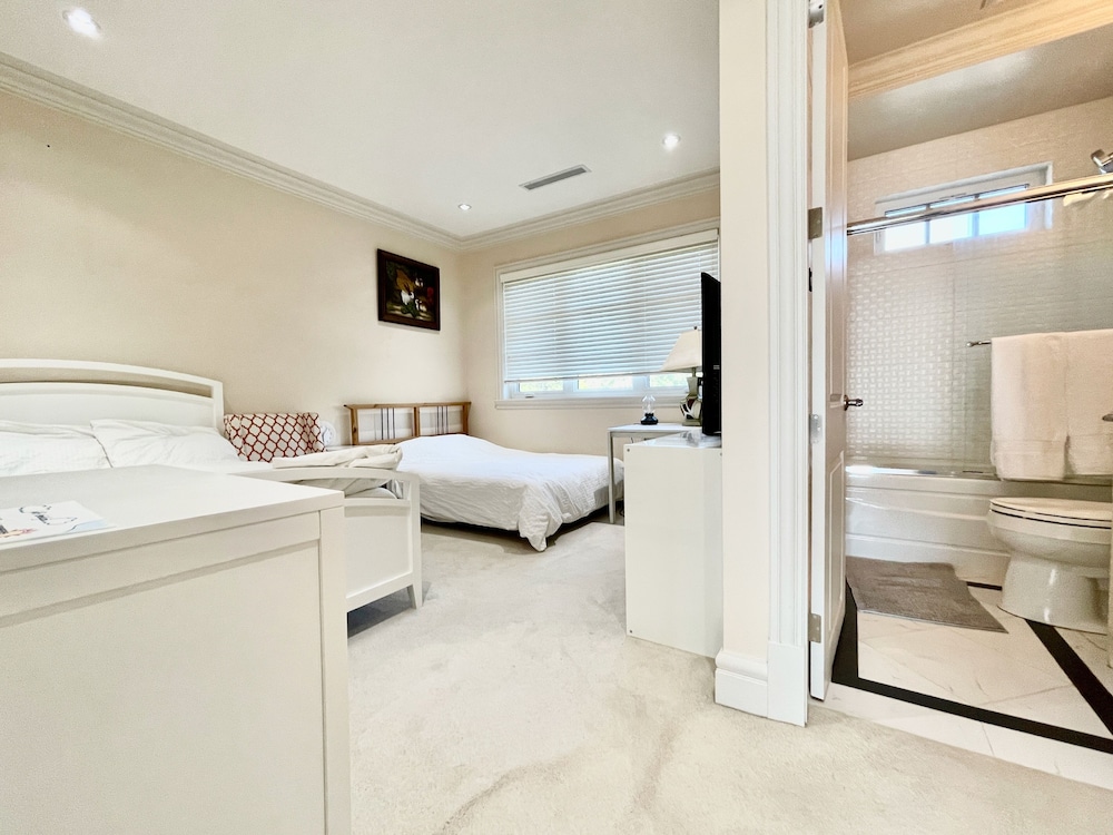 Vancouver Luxury Guest House