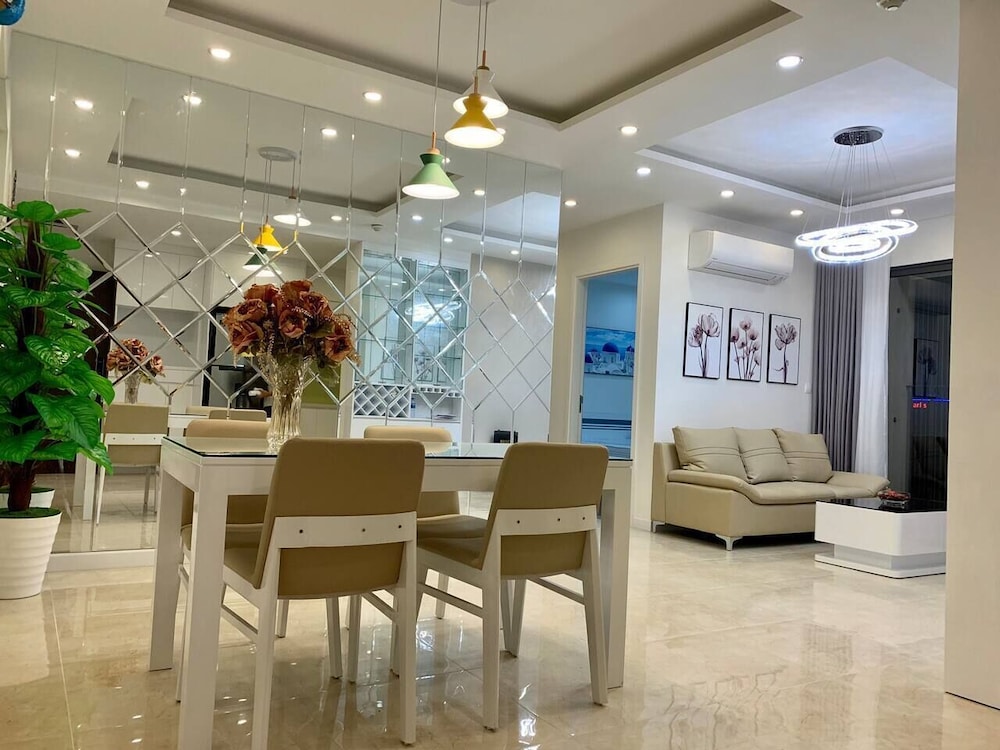 Bayhomes D'Capitale Serviced Apartment