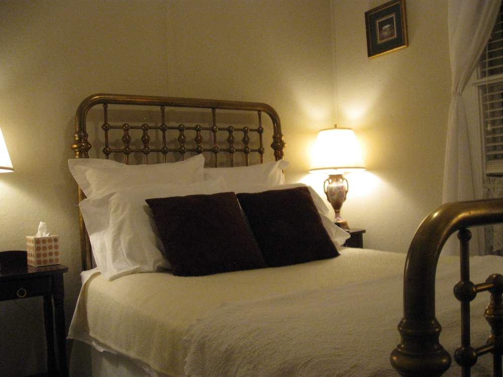 The Forest Queen Hotel - Property Image 4