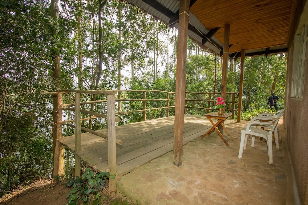 Bushara Island Camp
