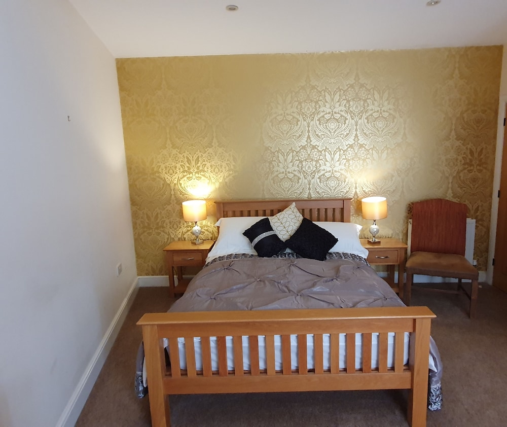 The George at Ashley view 3