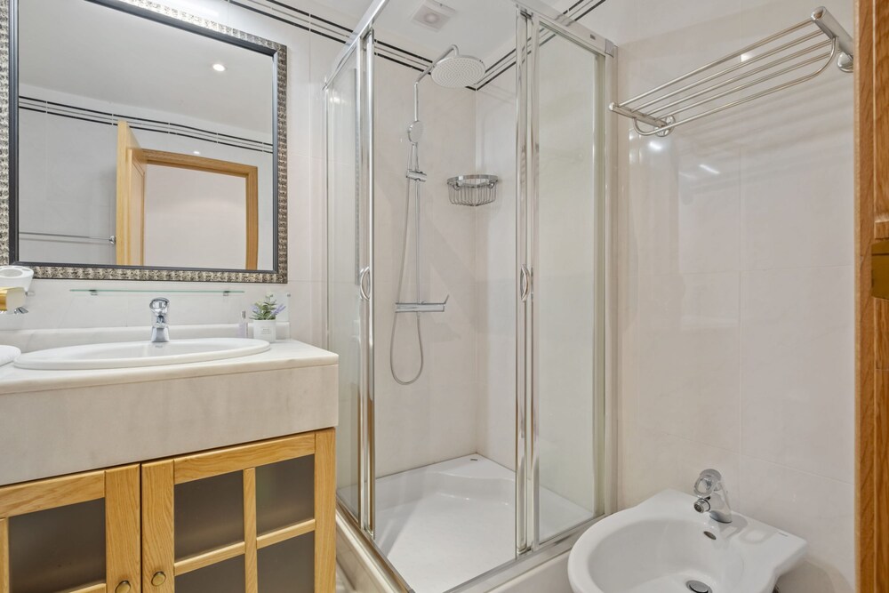 Serenity Solace by Madeira Sun Travel