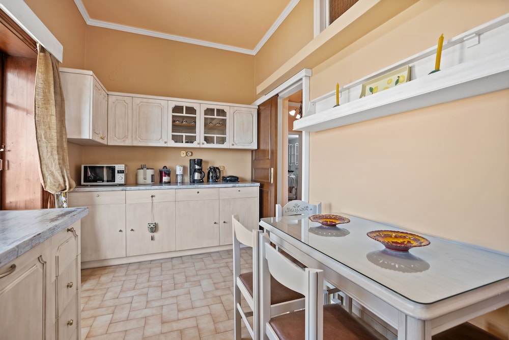Artistic Apartment in Chania