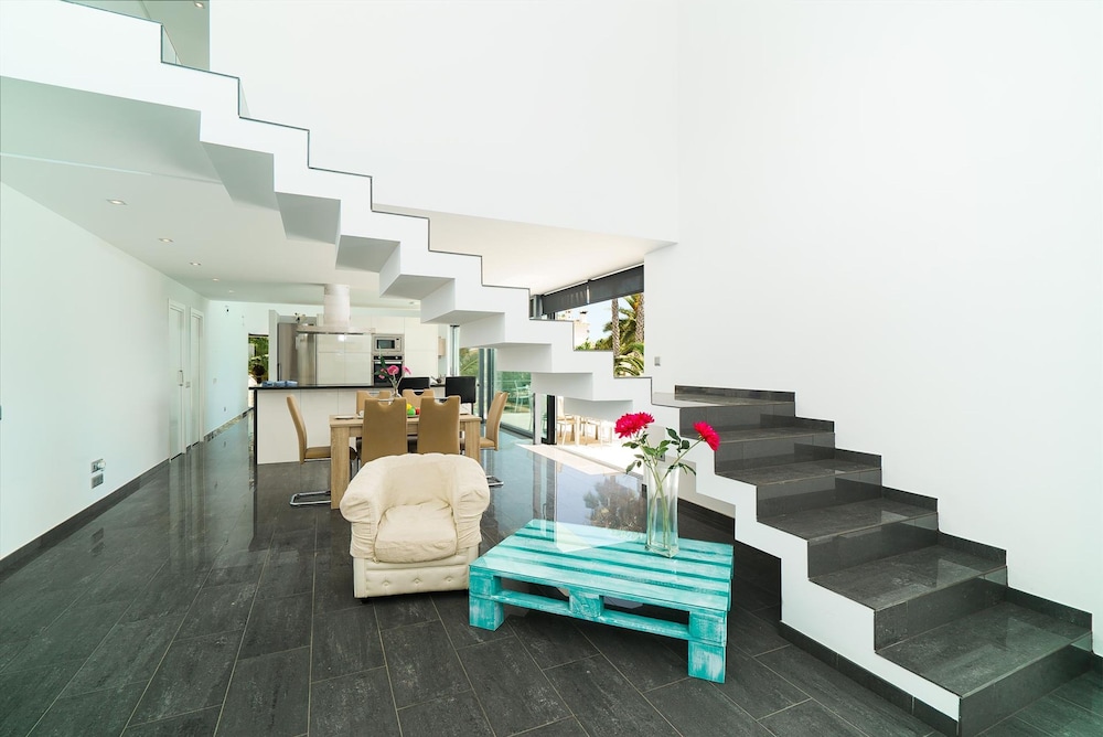 Villa Vera in Javea With 4 Bedrooms and 2 Bathrooms