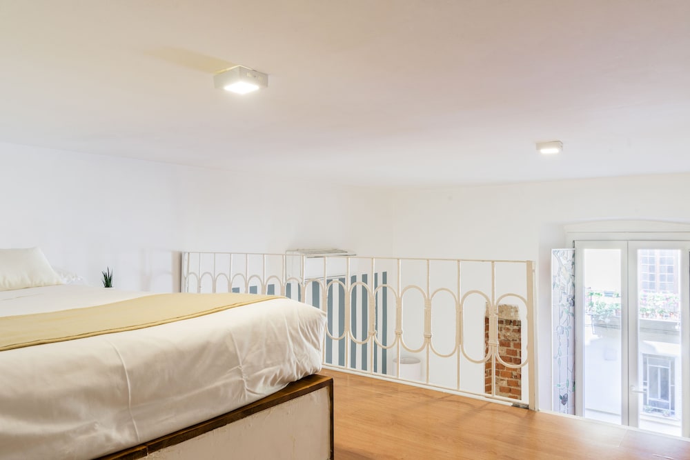 Home at Hotel Copernico Apt