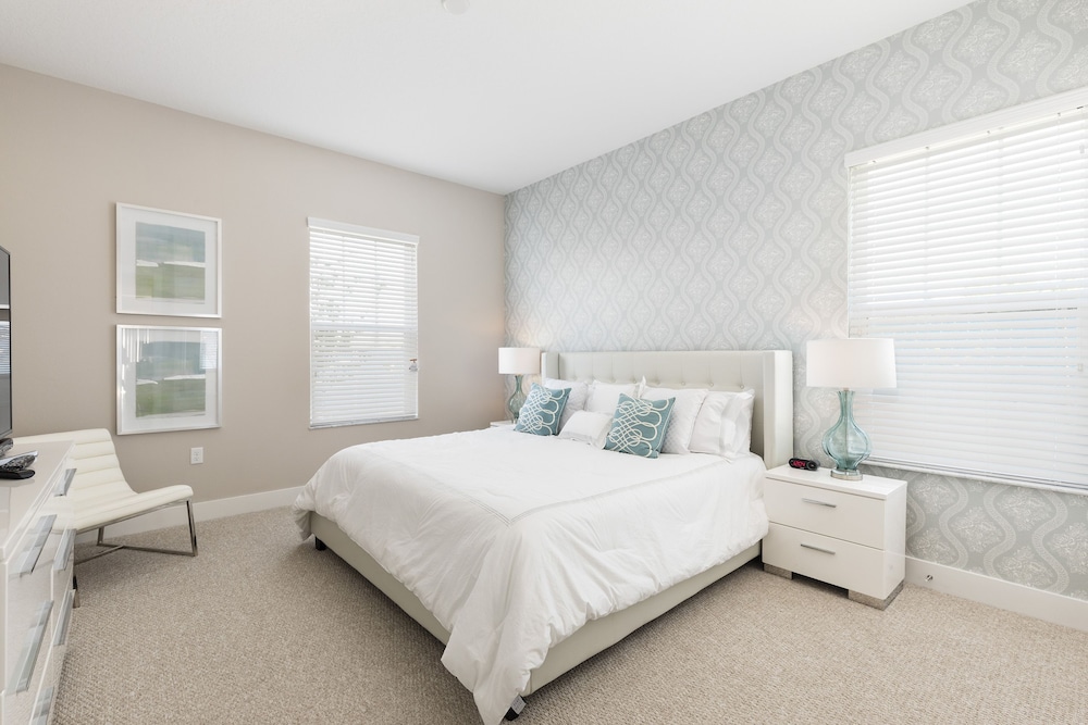 Summerville Vacation Homes by Columbia Management - Image 3