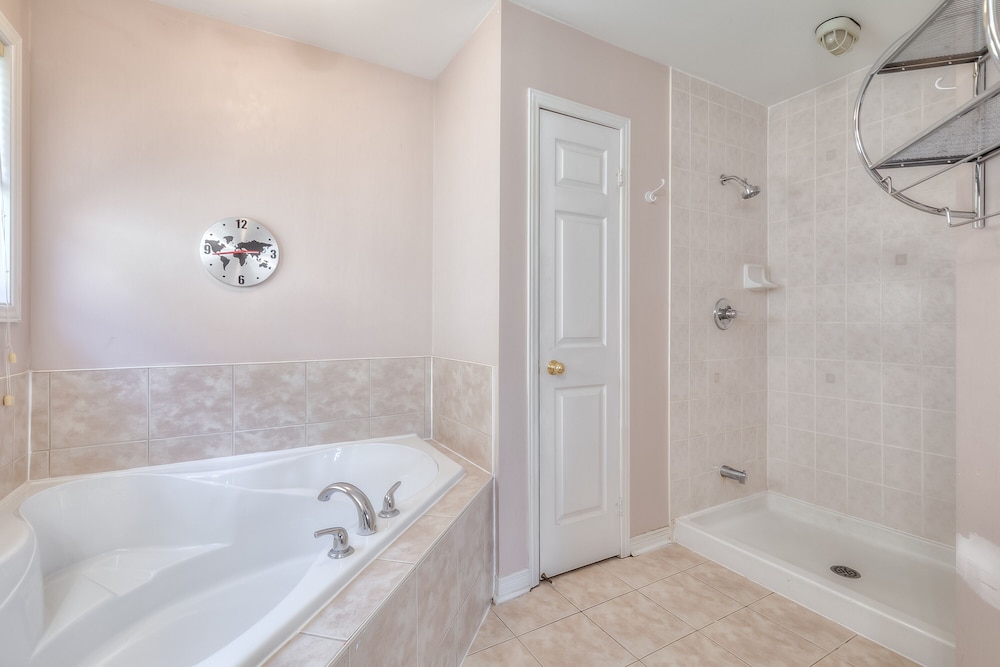 Ajax Suites