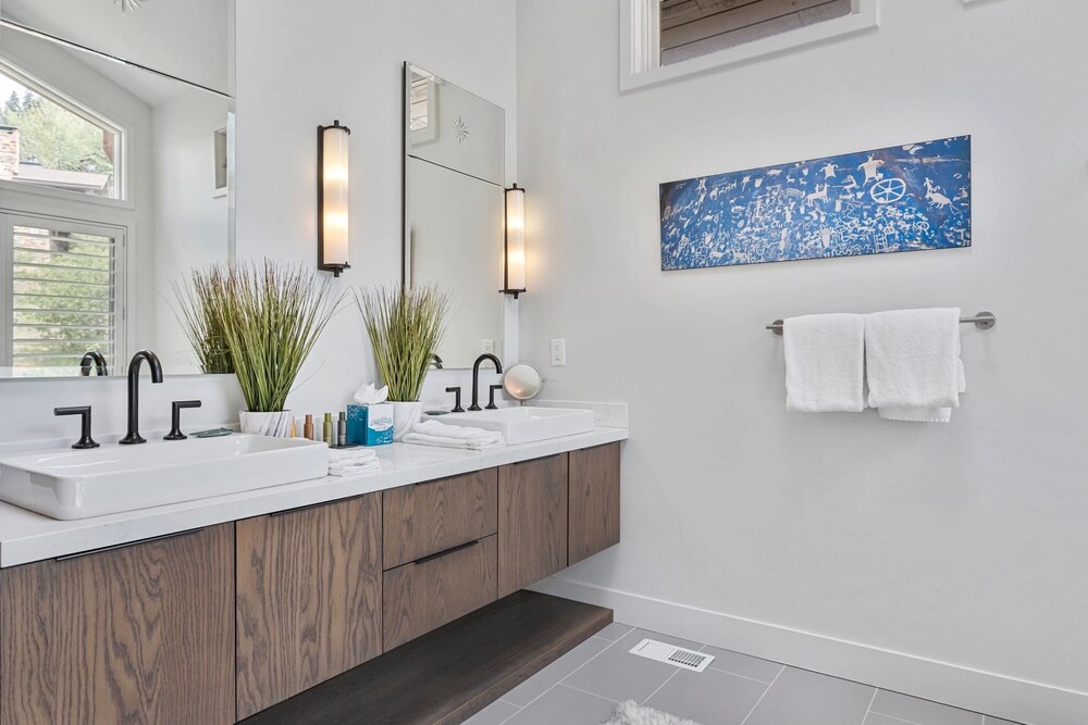 Trail's End Lodge at Deer Valley Resort - Four Bedroom Residence with Spa #15 4 Condo