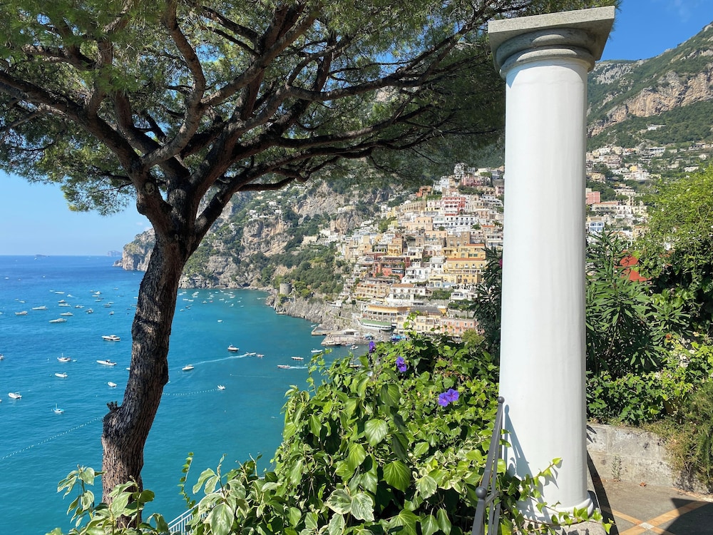 Torre Sponda - Cisterna Private Beach