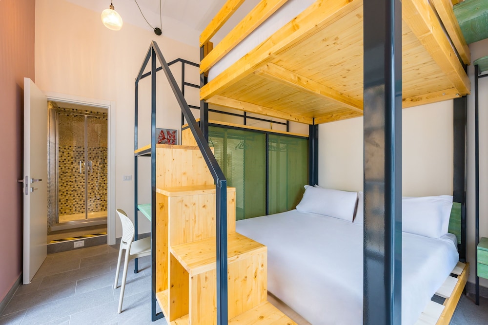 Central Station Housing - Apartment 1 by Wonderful Italy