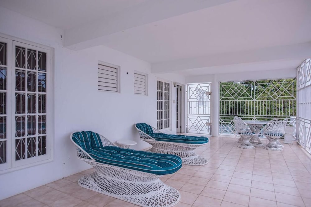 Photo 26 sur 27 de Lawrence Pool House
