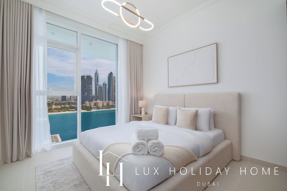 LUX  The Palace Residence Suite 2