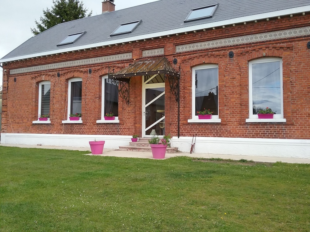 Photo 8