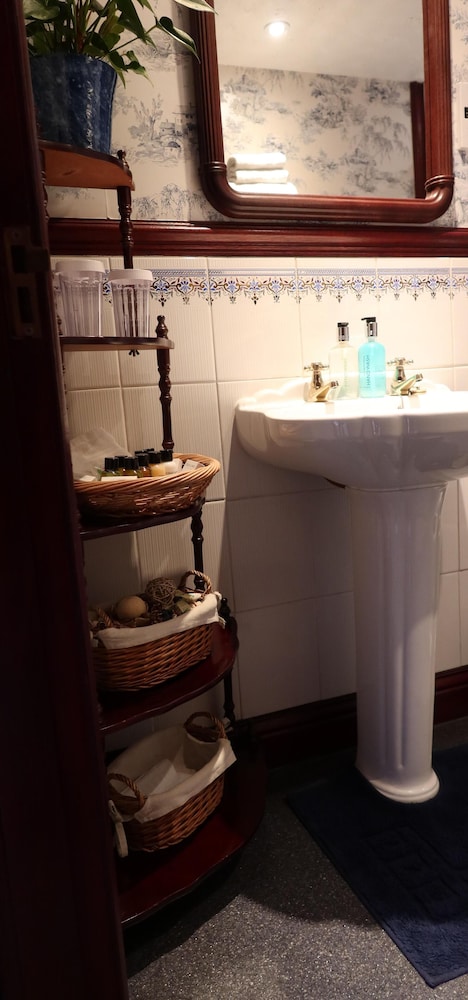 Penrith Vacations - Stafford House Guest House - Property Image 5