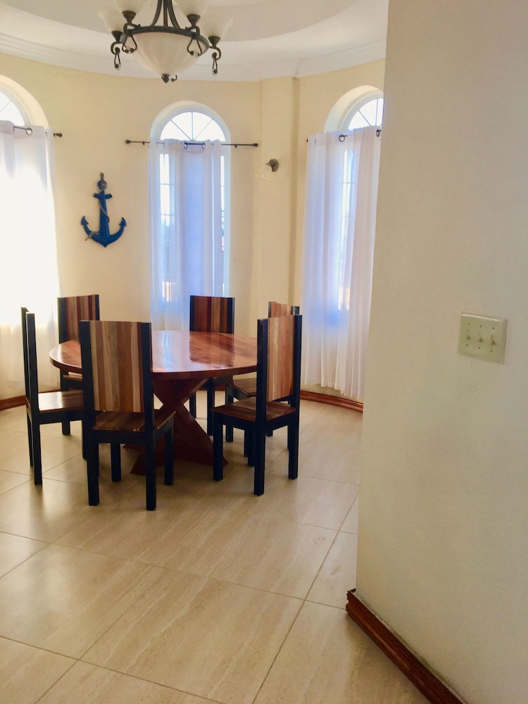 Blue Parrot Beach House