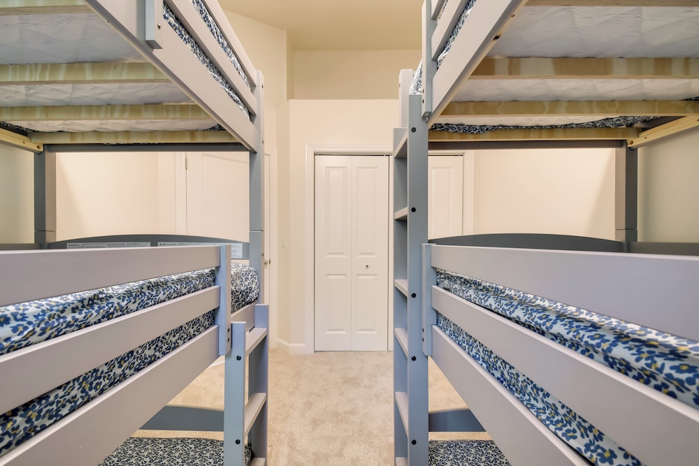 2 Mi to TBK Bank Sports Complex: Townhome w/ Patio