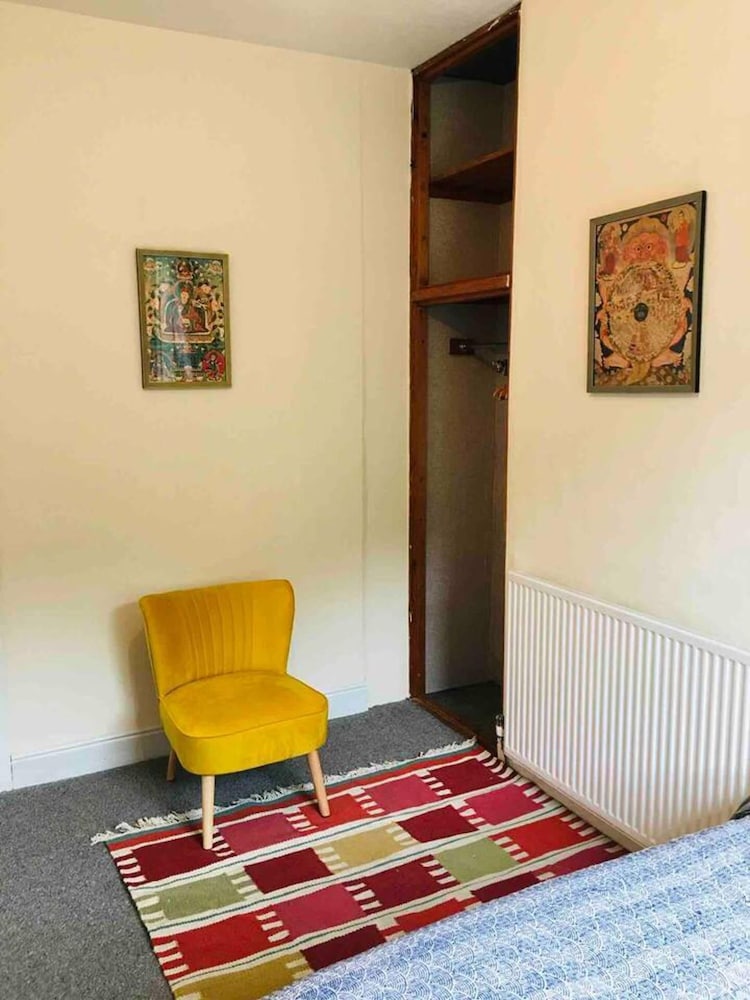 Spacious Riverside Home, 3 Bedrooms, Hebden Bridge view 2