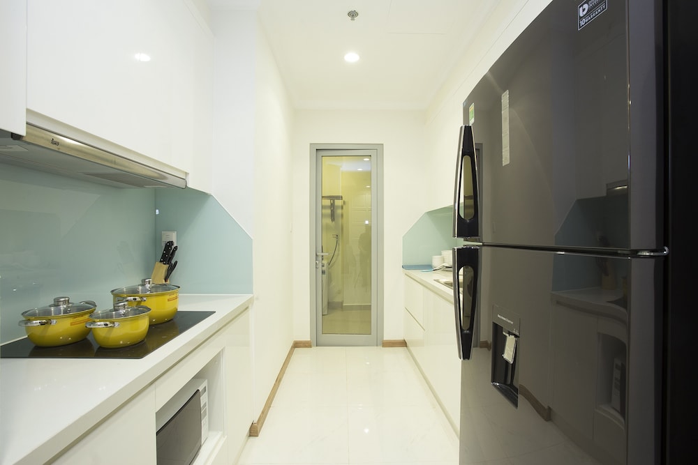 Annie Apartment - Rivergate Resident