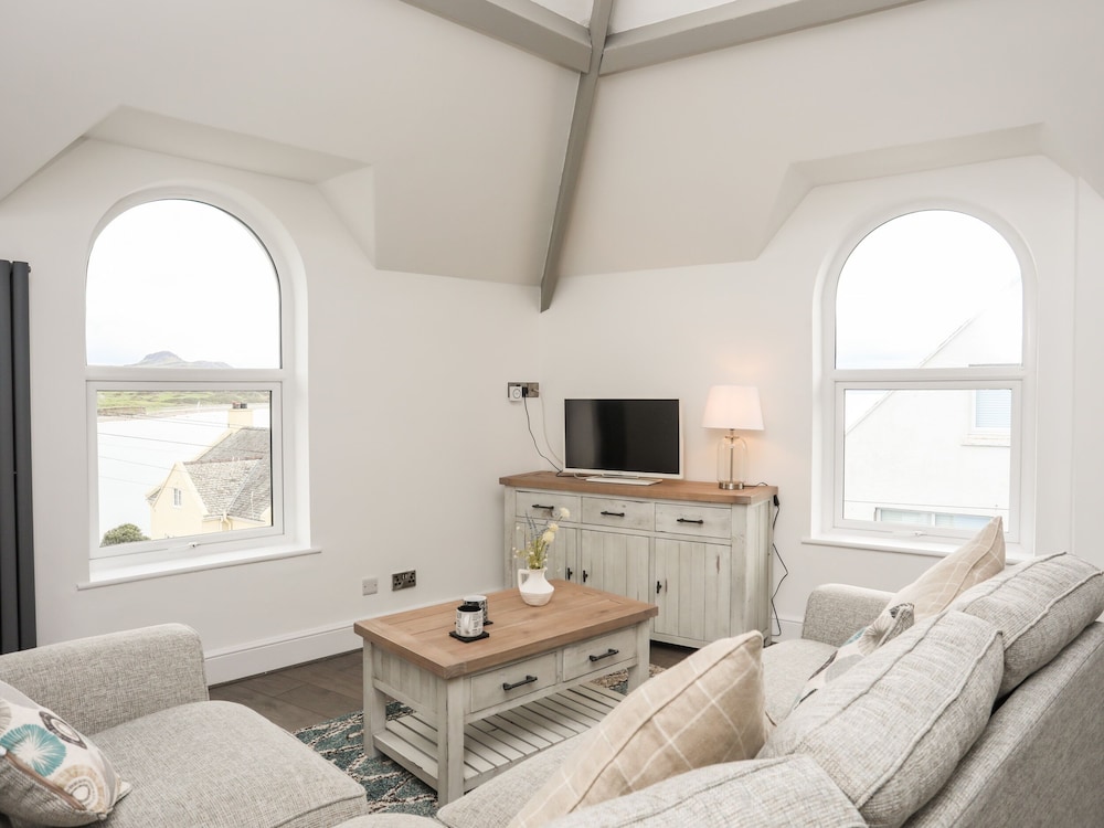 Gwynle - Criccieth