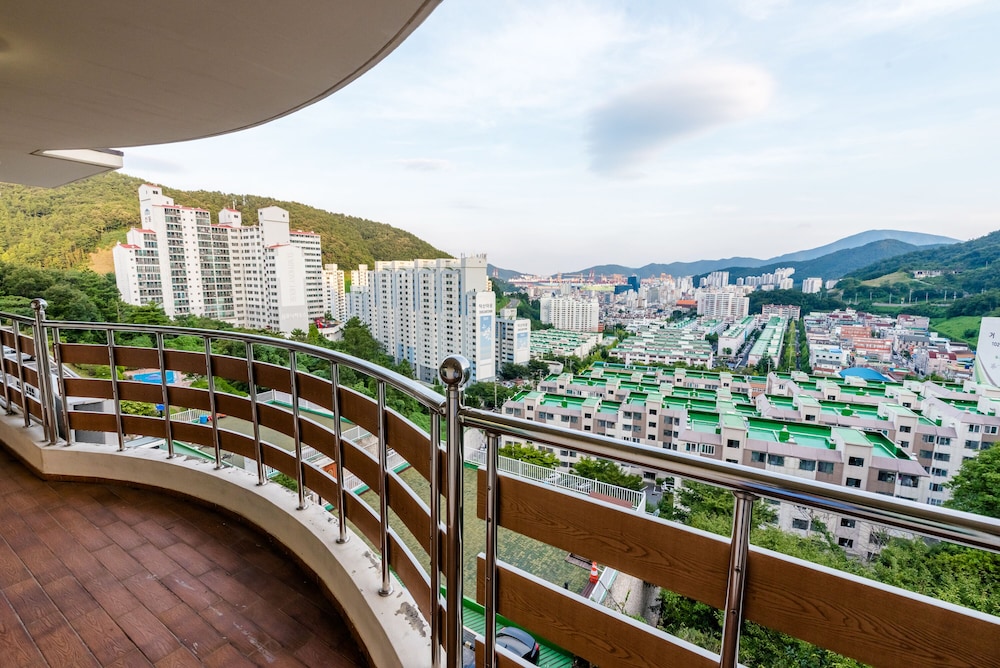 Homefourest Resort Geoje