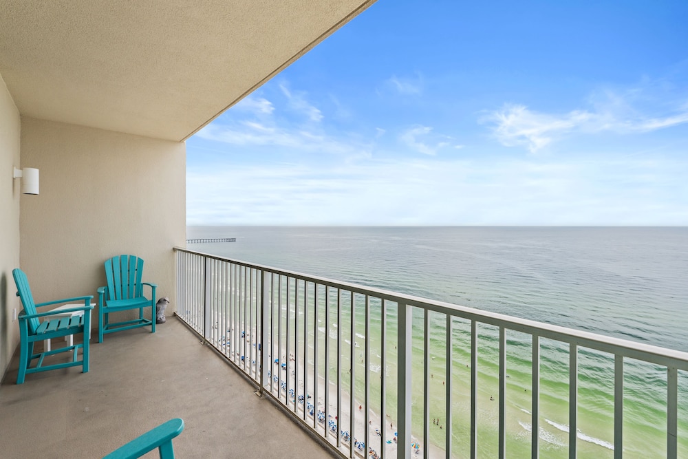 Tidewater by Book That Condo