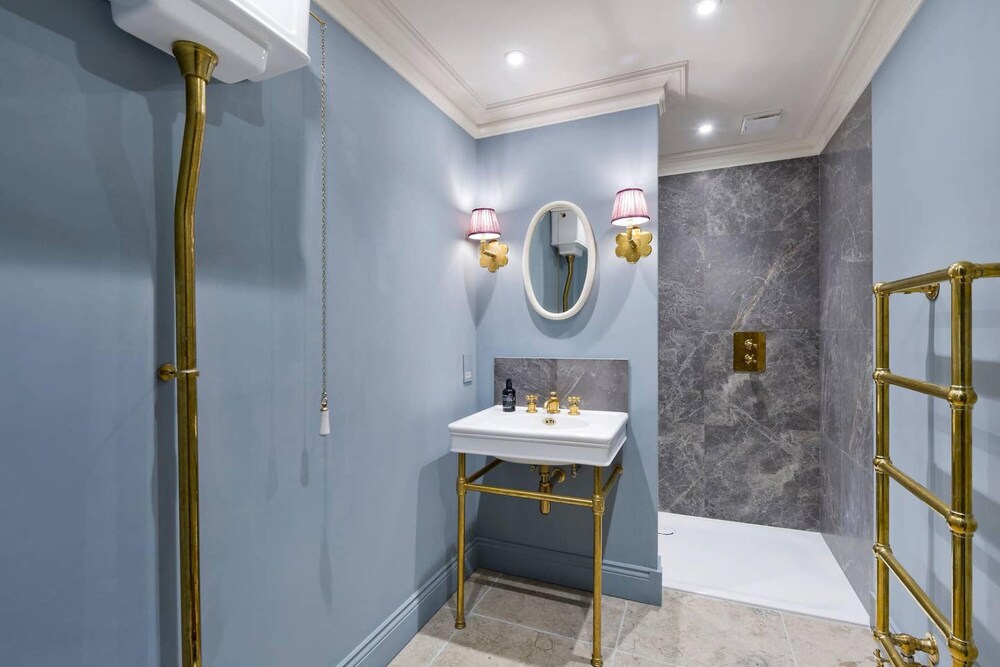 Elegant 5-bed House Chelsea